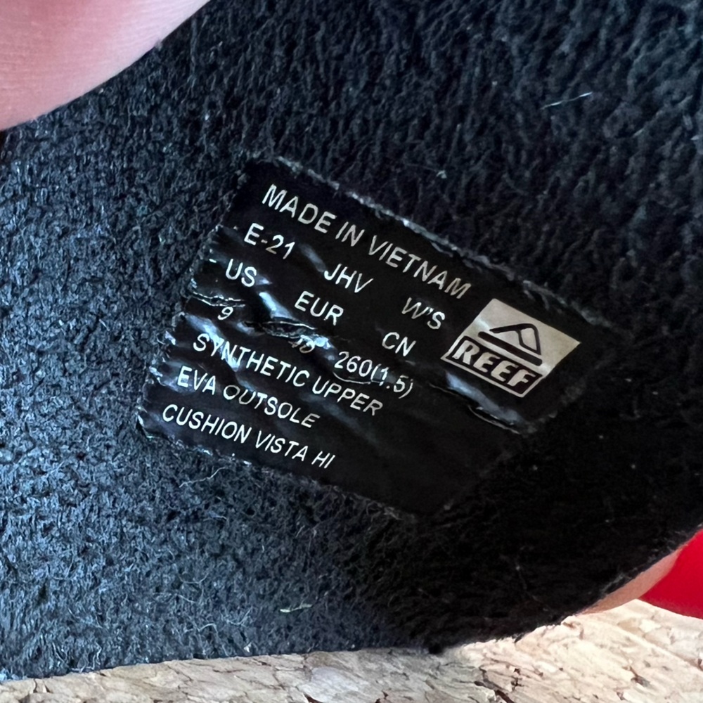 Reef Cushion Vista Hi Women's Black Cork Sandals - Picture 4 of 4